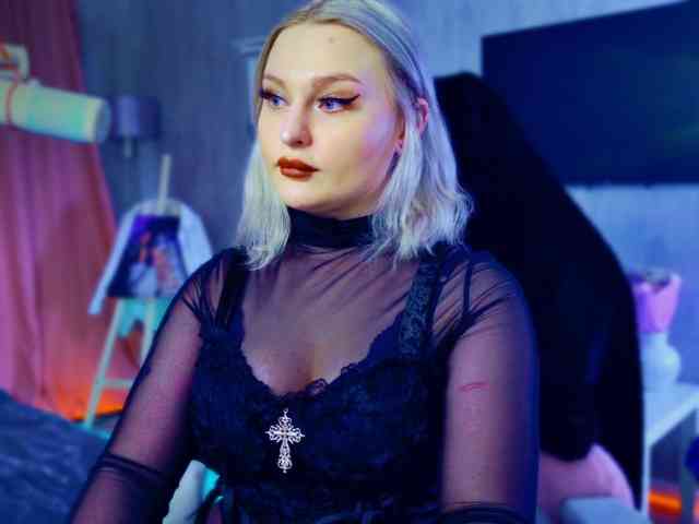 Wounded_Goddess webcam