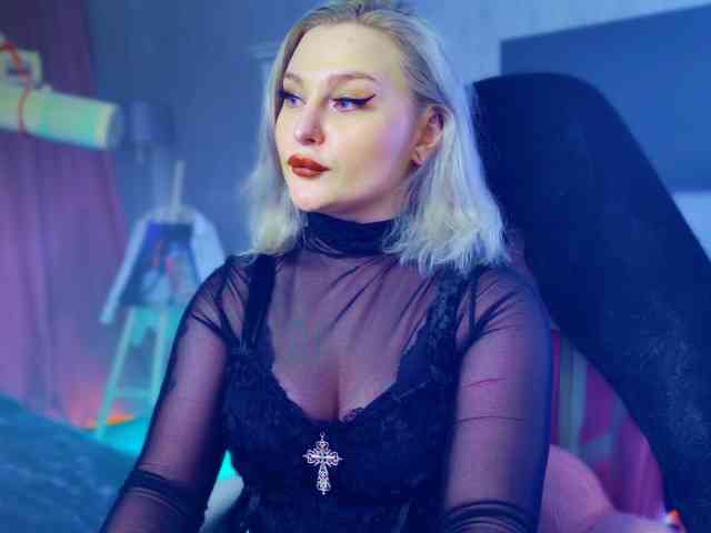 Wounded_Goddess webcam