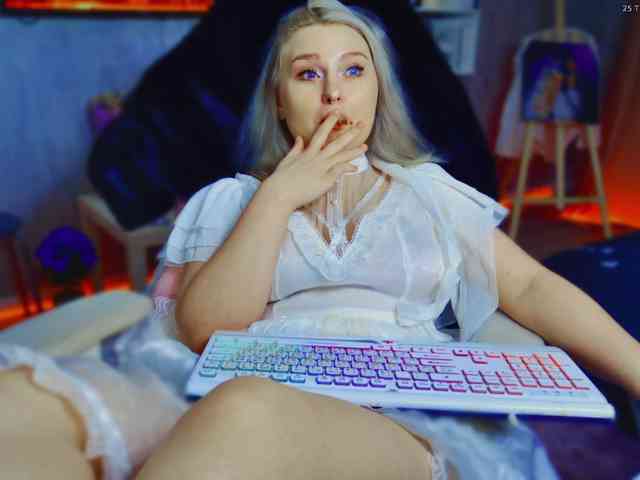 Wounded_Goddess webcam