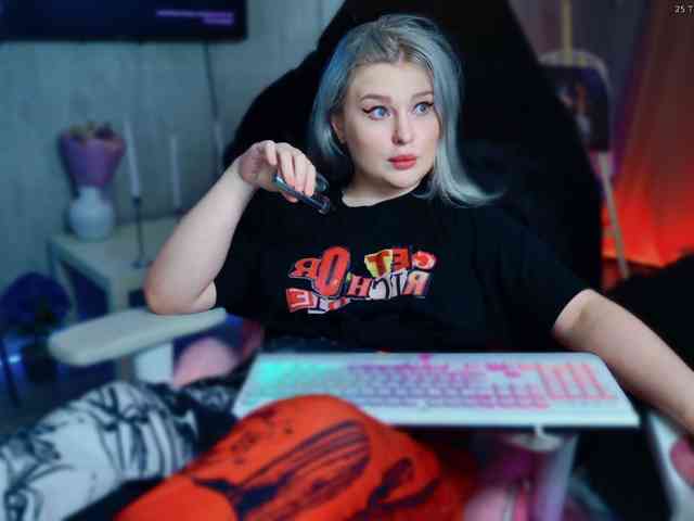 Wounded_Goddess webcam