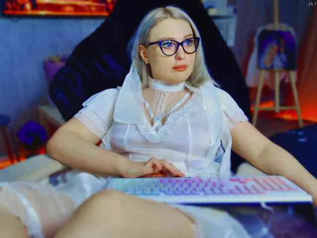 Wounded_Goddess webcam