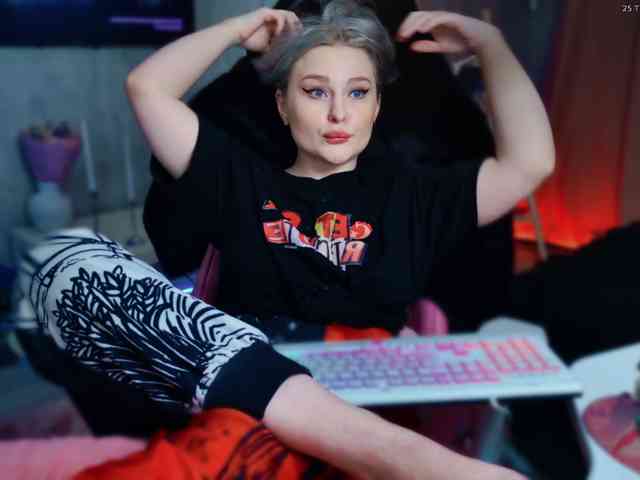 Wounded_Goddess webcam