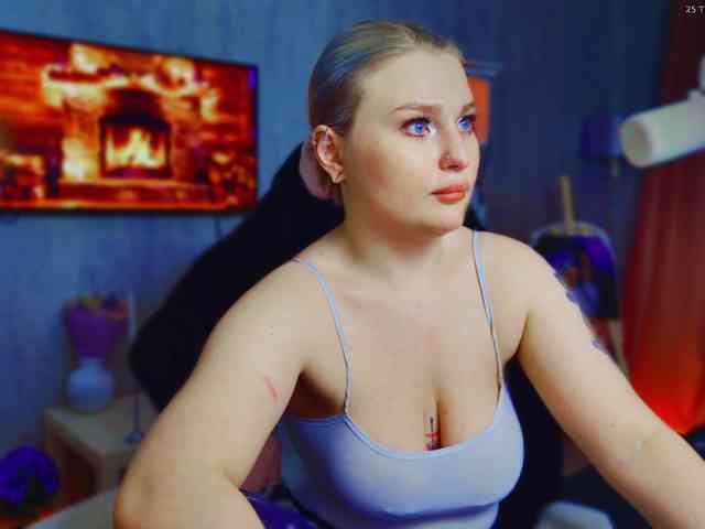 Wounded_Goddess webcam