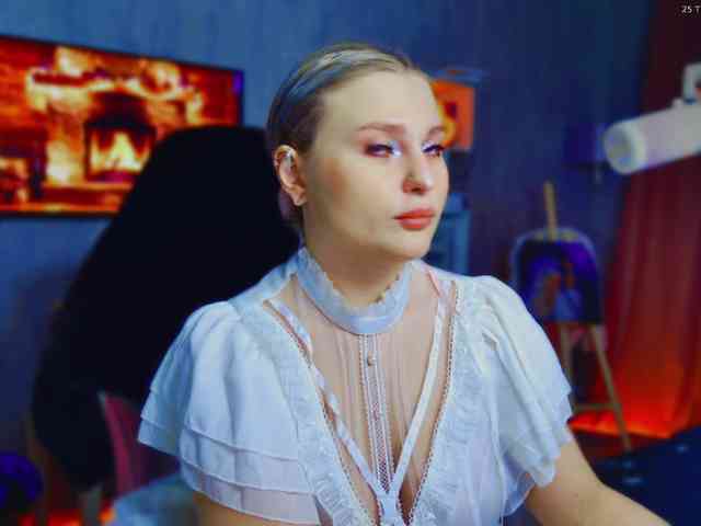 Wounded_Goddess webcam