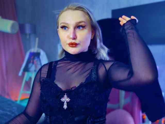 Wounded_Goddess webcam