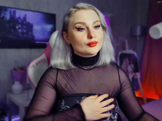 Wounded_Goddess webcam