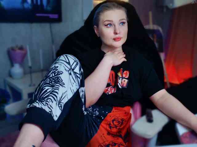 Wounded_Goddess webcam