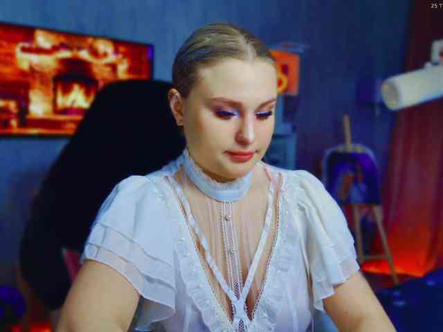 Wounded_Goddess webcam