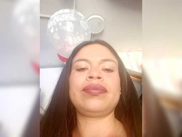 Sharyd's BongaCams show and profile