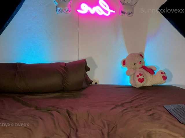 bunnyxxlovexx from BongaCams is Freechat