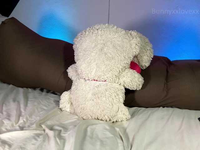 bunnyxxlovexx's BongaCams show and profile