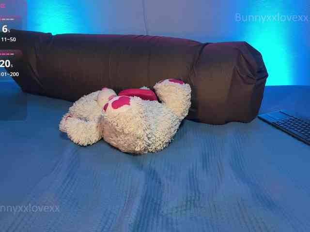 bunnyxxlovexx webcam