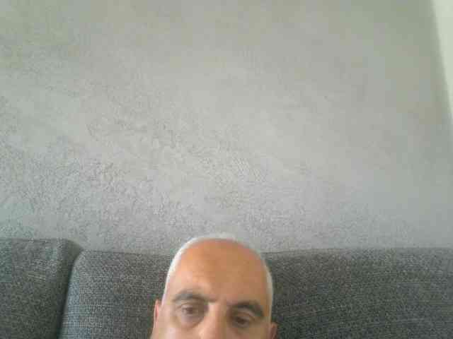 cuccioloneit Live Webcam on BongaCams