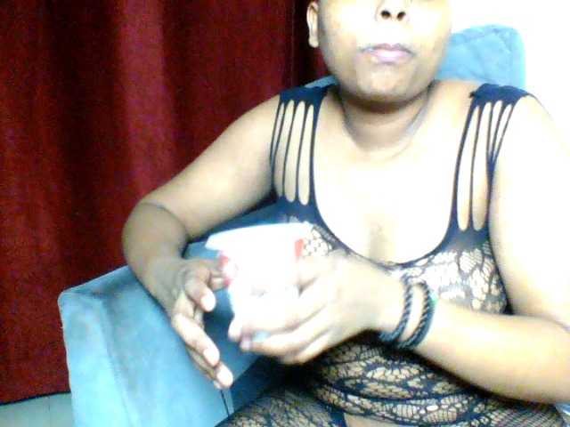 Brownywizzy's BongaCams show and profile