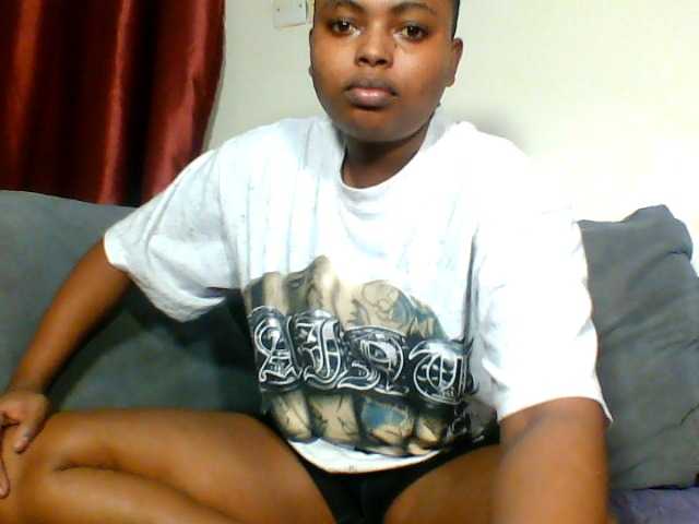 Brownywizzy's BongaCams show and profile