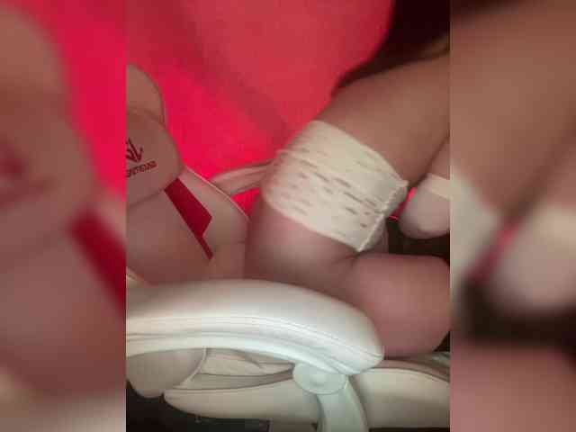 AMoonika webcam