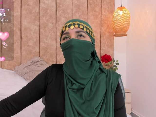 -Alisha from BongaCams