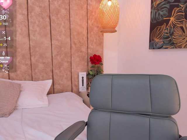 -Alisha's BongaCams show and profile