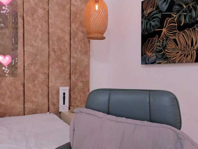 -Alisha's BongaCams show and profile