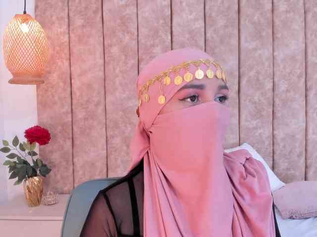 -Alisha webcam
