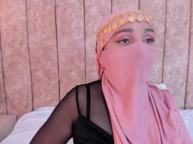 -Alisha webcam