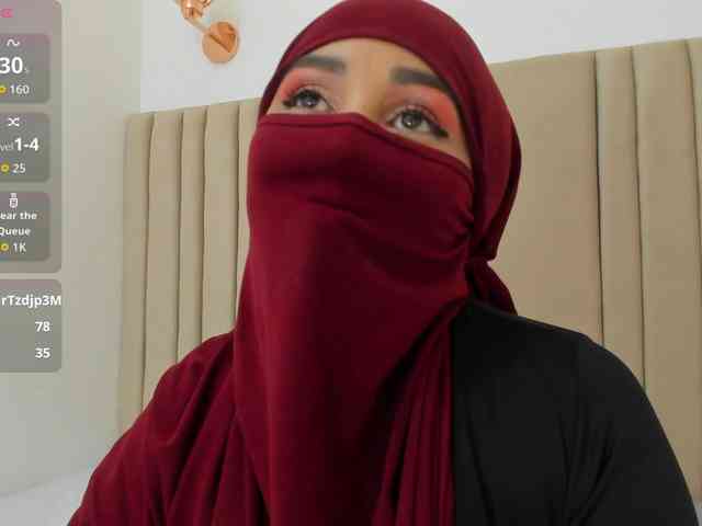 -Alisha webcam