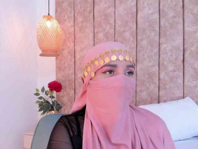 -Alisha webcam