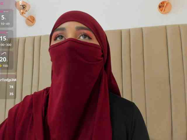 -Alisha webcam
