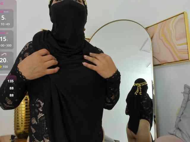 -Alisha webcam