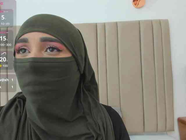 -Alisha webcam
