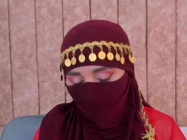 -Alisha webcam