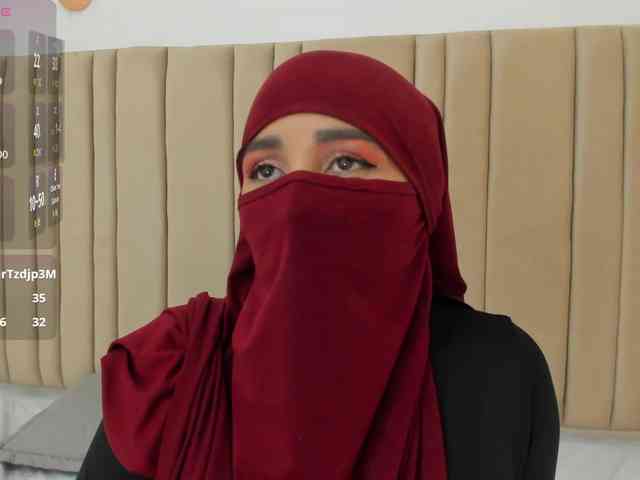 -Alisha webcam