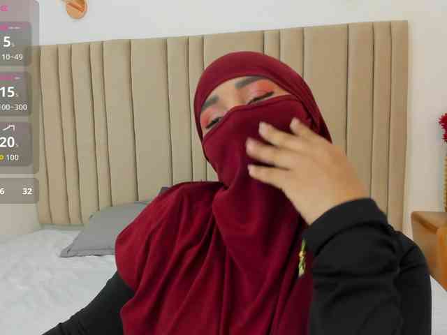 -Alisha webcam