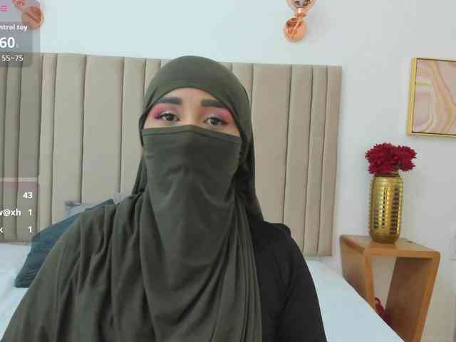 -Alisha webcam