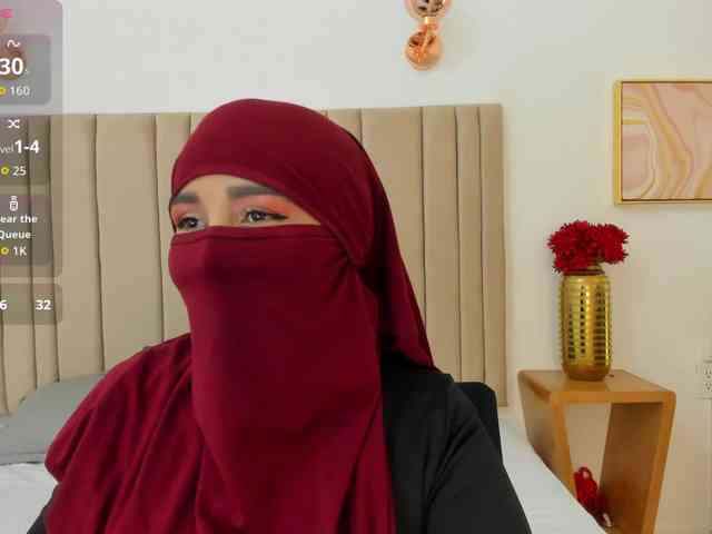 -Alisha webcam