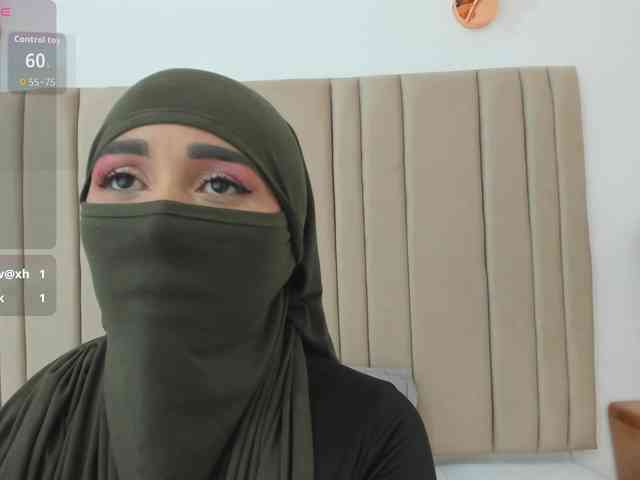 -Alisha webcam