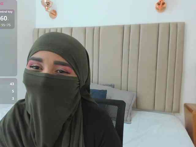 -Alisha webcam