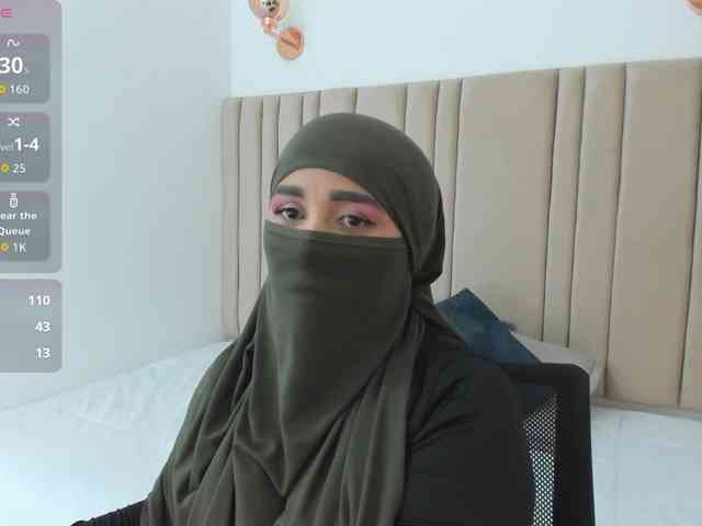 -Alisha webcam