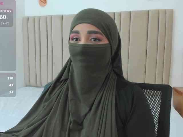 -Alisha webcam