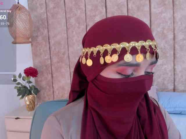 -Alisha webcam