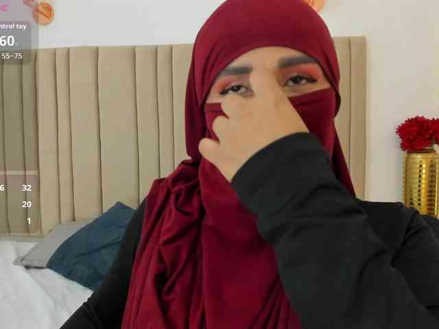 -Alisha webcam