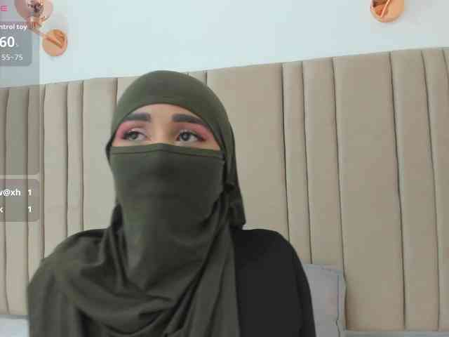 -Alisha webcam