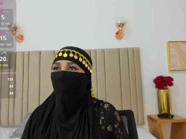 -Alisha webcam