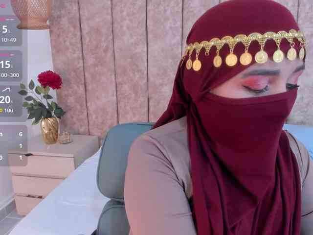 -Alisha webcam