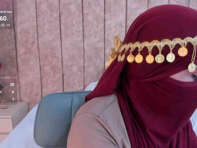 -Alisha webcam