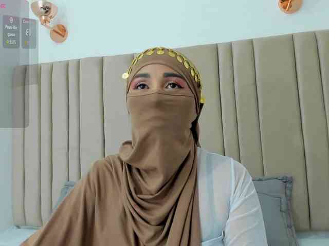 -Alisha webcam