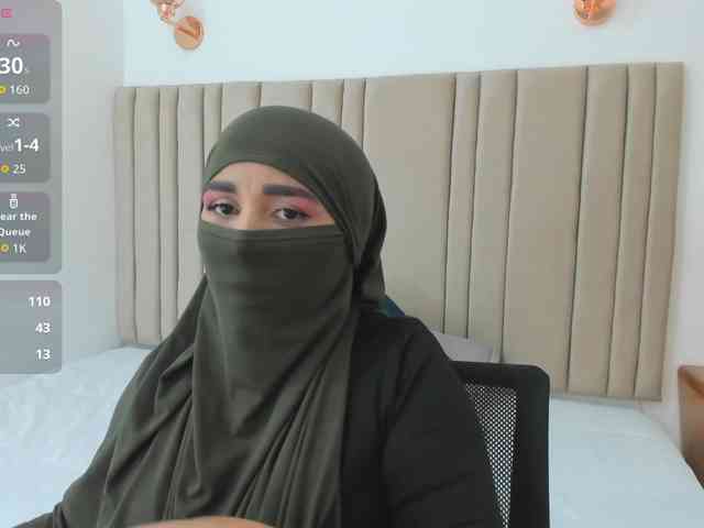 -Alisha webcam