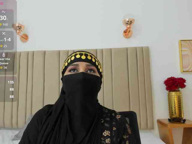 -Alisha webcam