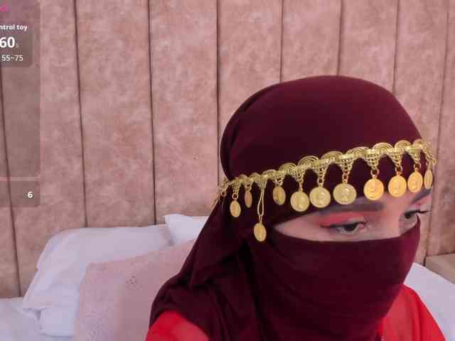 -Alisha webcam