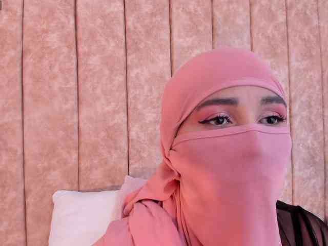 -Alisha webcam